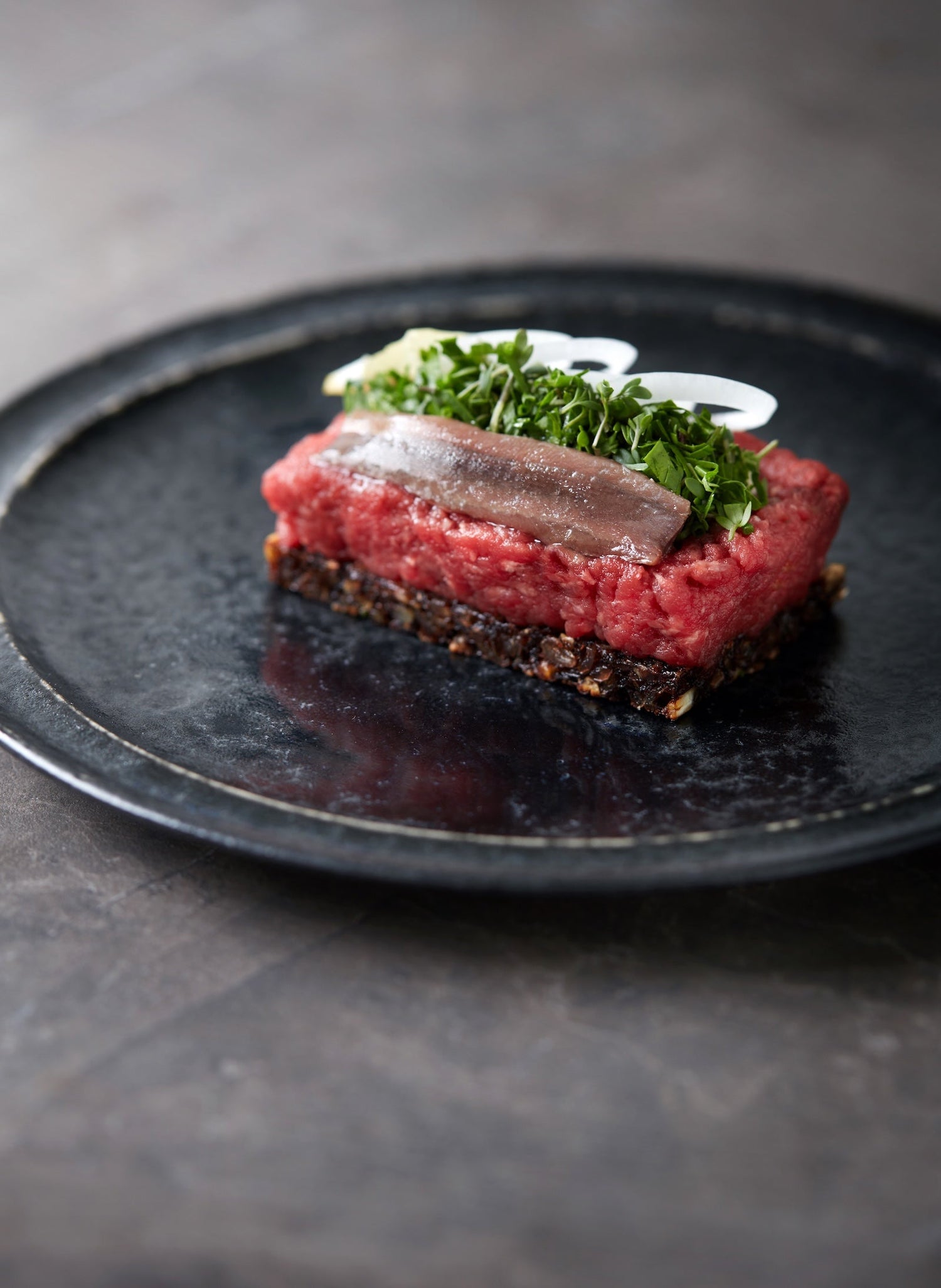 Rørt tatar med ansjos