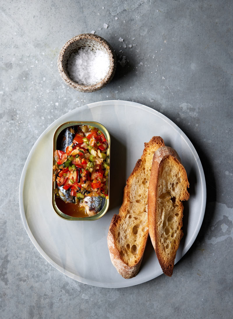 Fattigmandsmakrel med små grøntsager