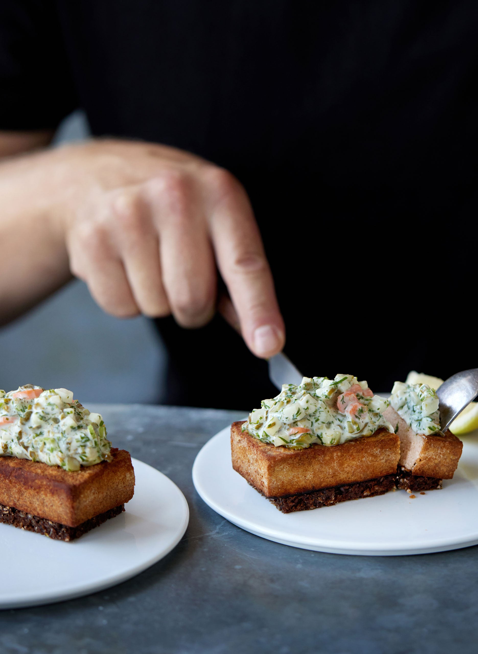 Stegt torskerogn med grov dildremoulade